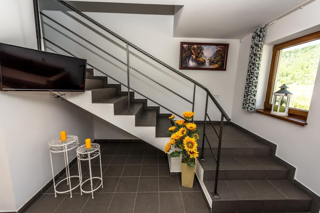 Sloneczna Osada - Komfortowe Domki Krościenko Exterior foto